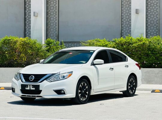 Nissan Altima 2018 White GCC Spec