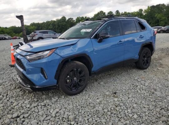 2022 Toyota RAV4 Xse