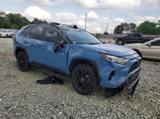 2022 Toyota RAV4 Xse