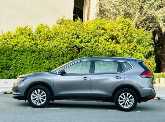Nissan X-trail 2021 Gray GCC Zero Down payment