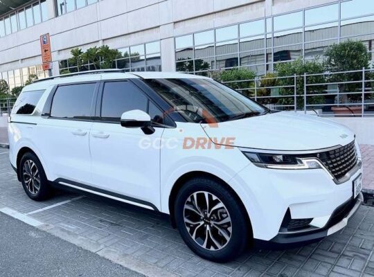 GCC Drive Best chauffeur cars in Dubai