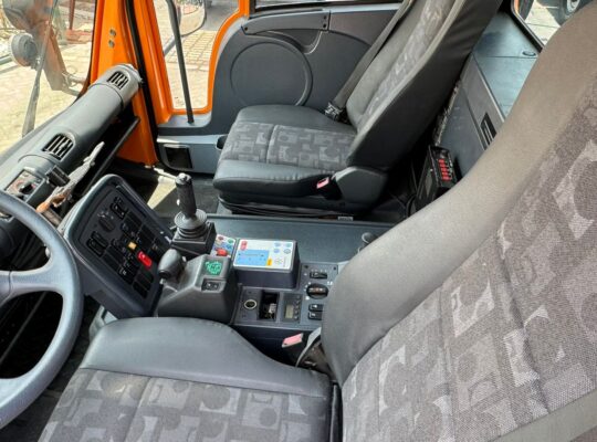 MERCEDES BENZ UNIMOG U500 MODEL 2013 (4X4)