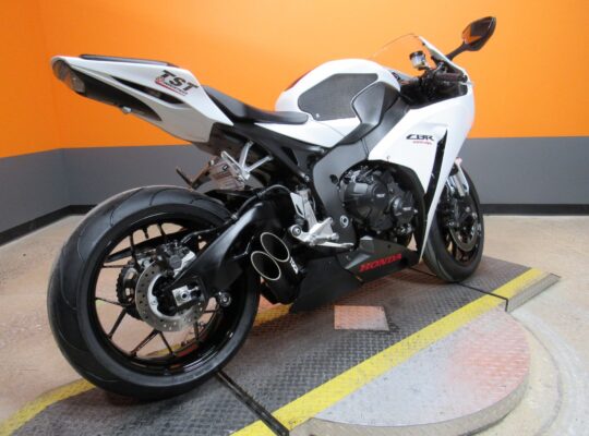 2014 HONDA CBR1000RR 22
