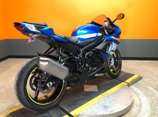 2017 SUZUKI GSX-R750 b