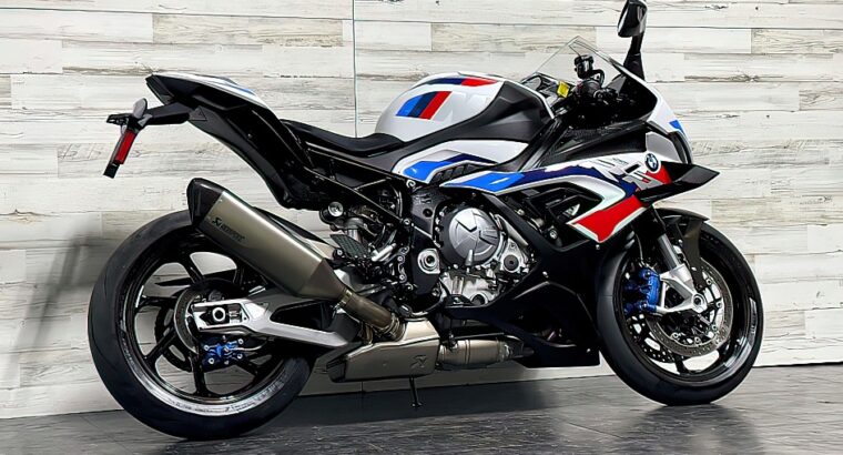 2021BMW M1000RR…..contact me on whatsapp: +971563148402