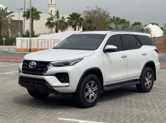 Toyota Fortuner GXR 2023