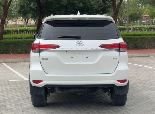 Toyota Fortuner GXR 2023
